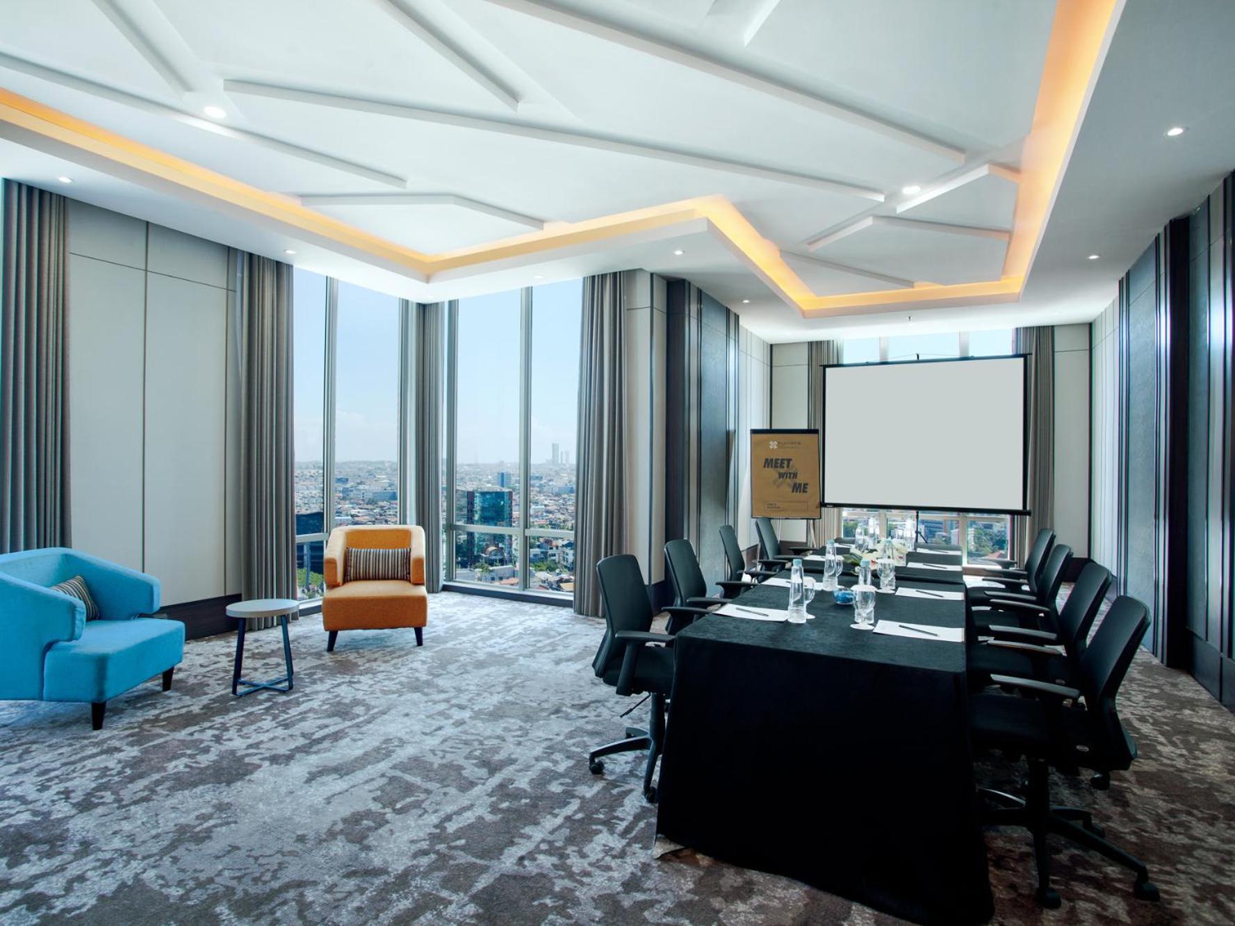 Platinum Hotel Tunjungan Surabaya Exterior foto