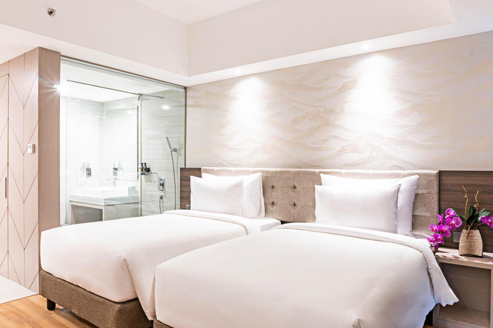 Platinum Hotel Tunjungan Surabaya Zimmer foto
